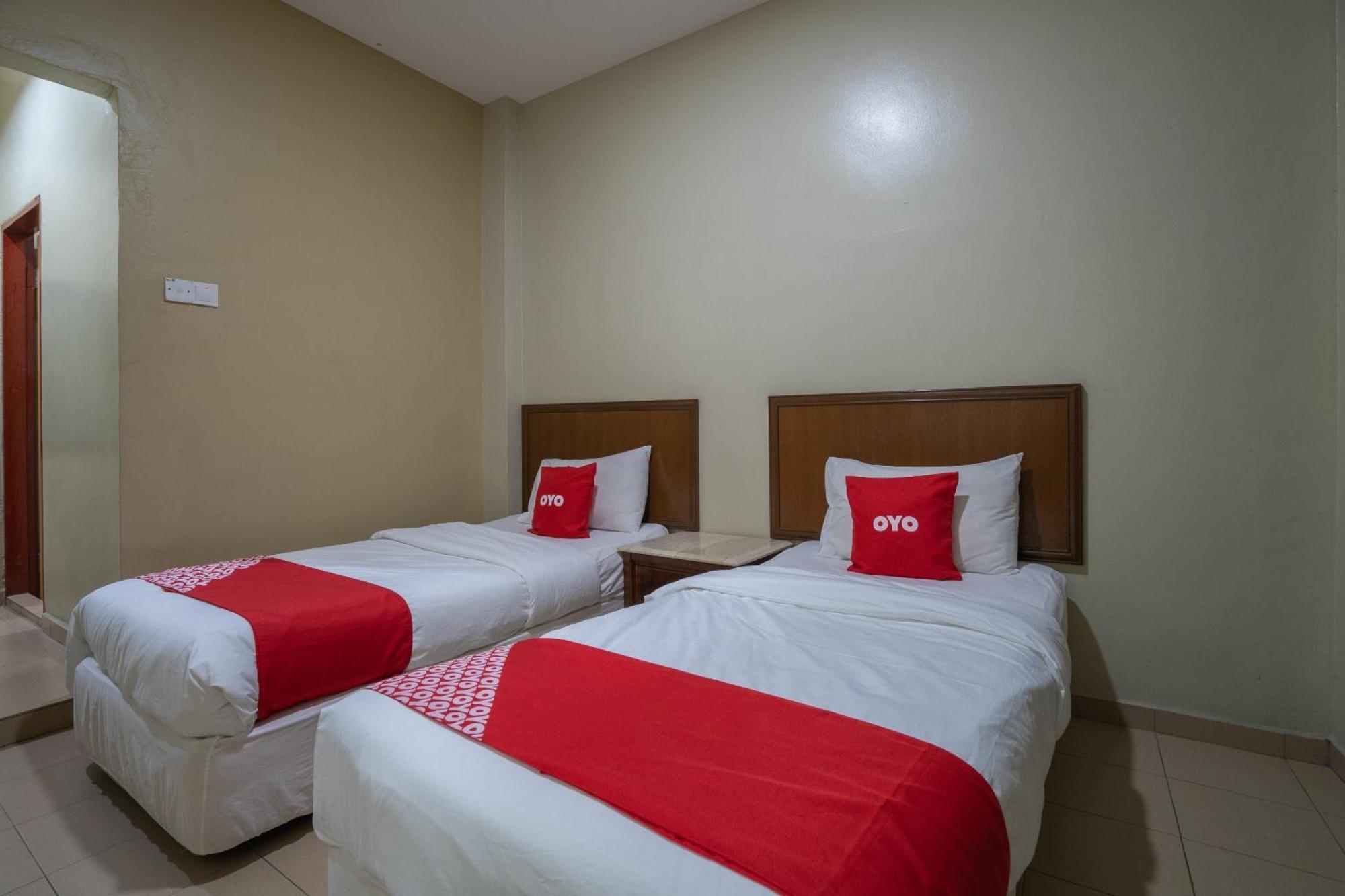 De Clinique Hotel Kampong Pasir Bogak Eksteriør bilde