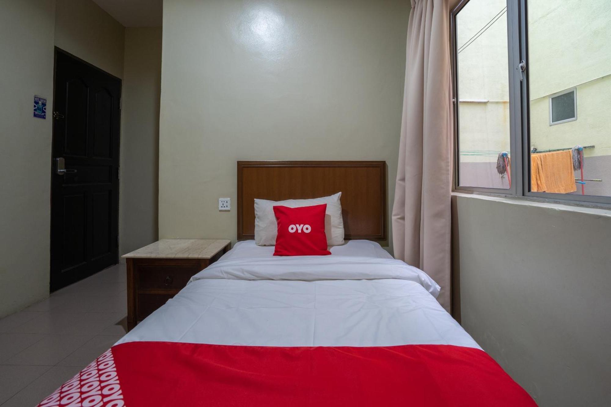 De Clinique Hotel Kampong Pasir Bogak Eksteriør bilde