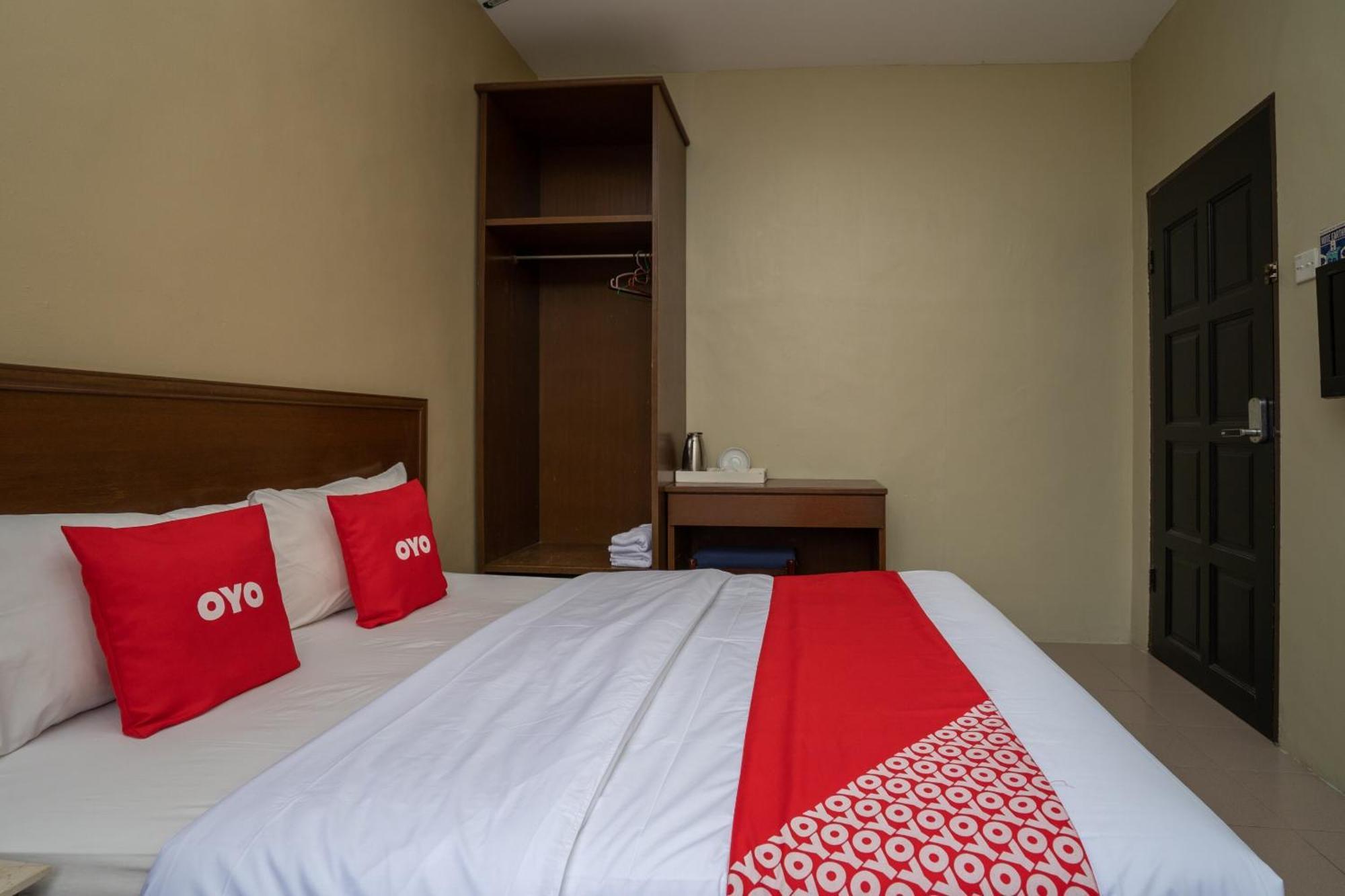 De Clinique Hotel Kampong Pasir Bogak Eksteriør bilde