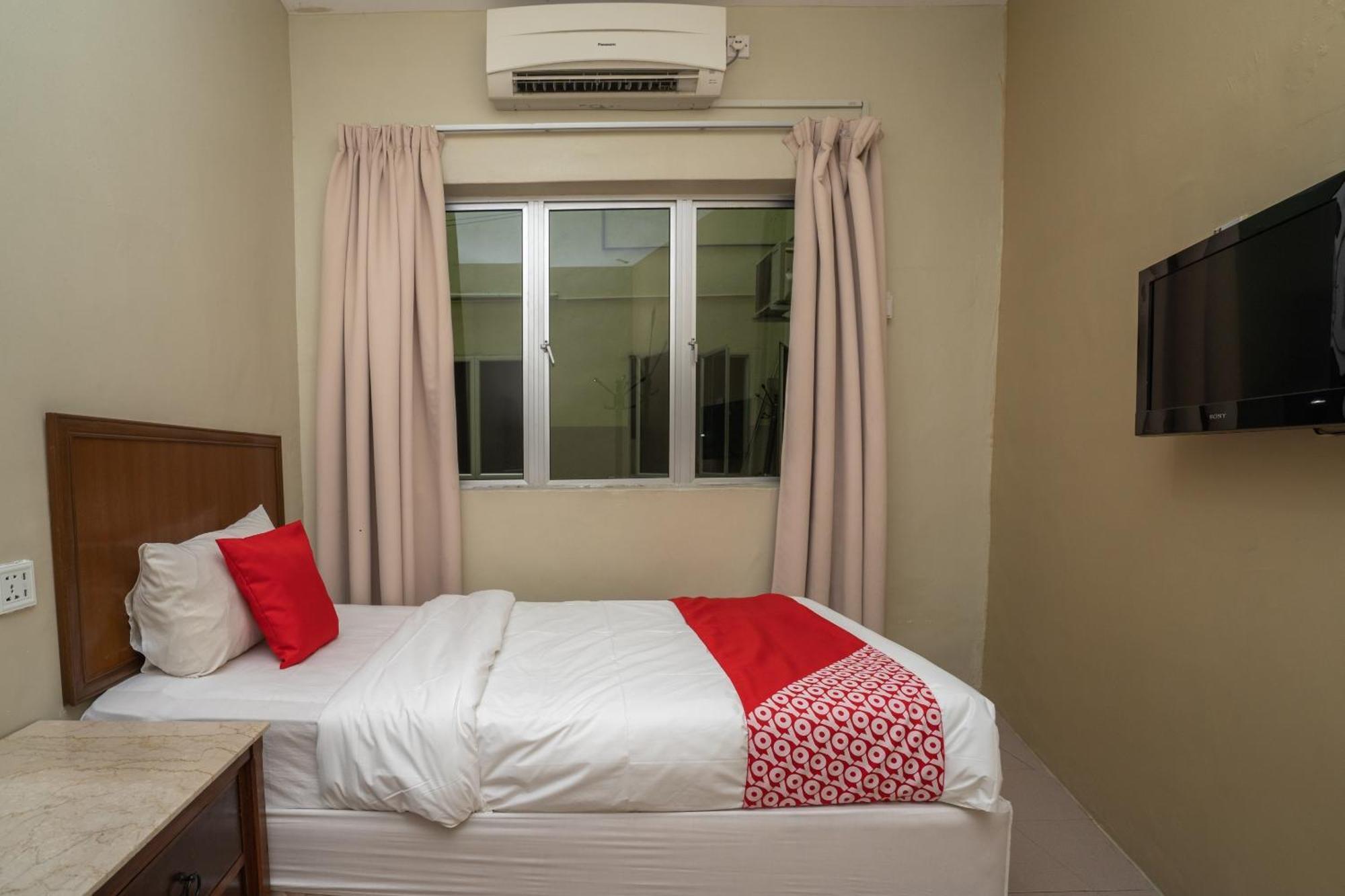 De Clinique Hotel Kampong Pasir Bogak Eksteriør bilde