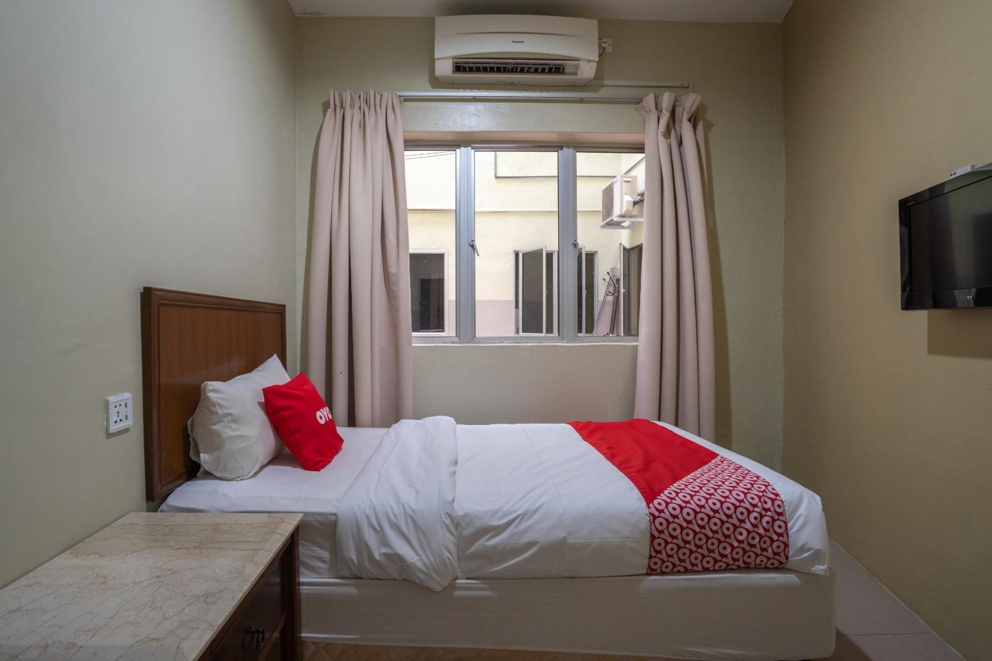 De Clinique Hotel Kampong Pasir Bogak Eksteriør bilde