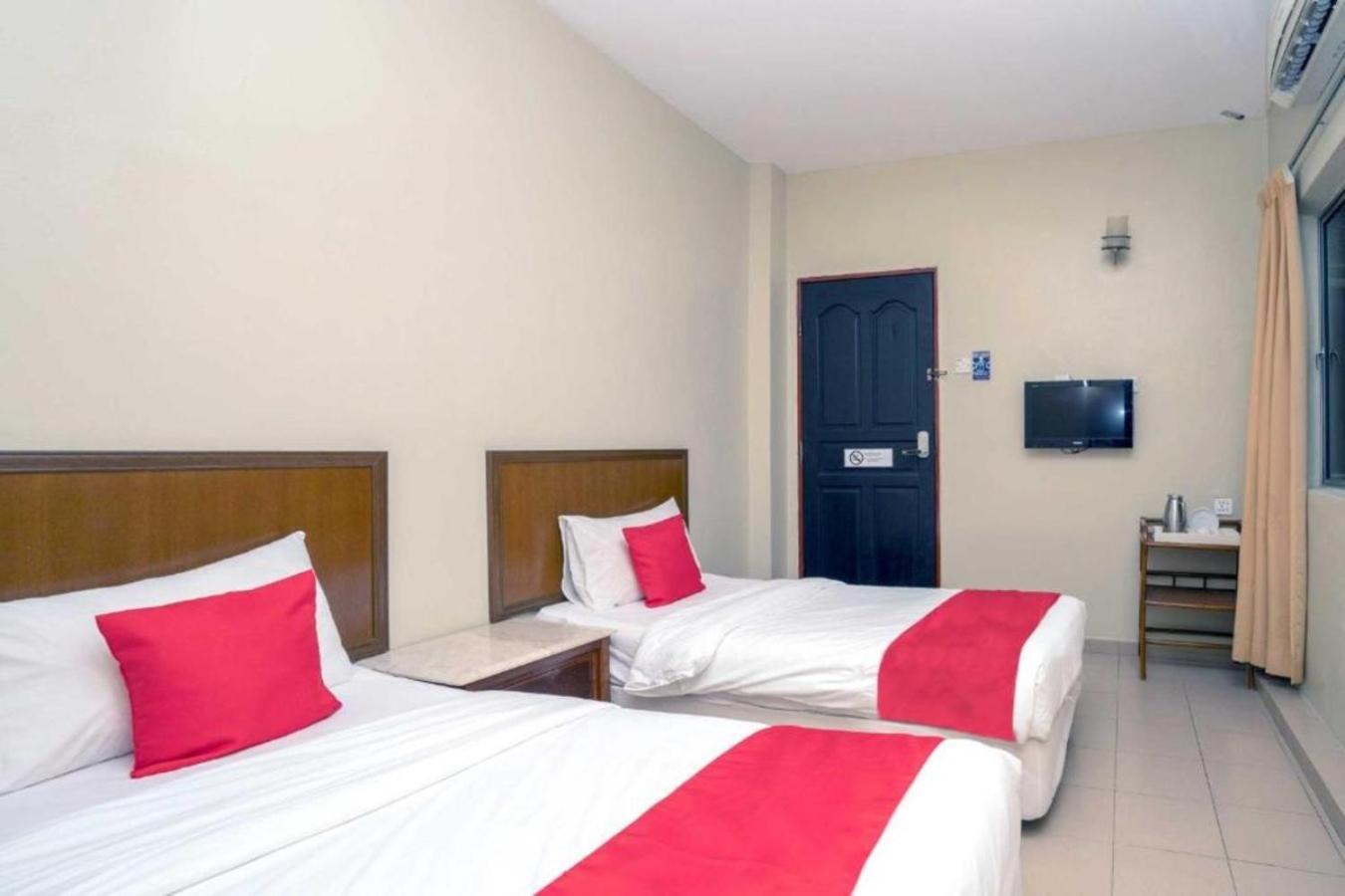 De Clinique Hotel Kampong Pasir Bogak Eksteriør bilde