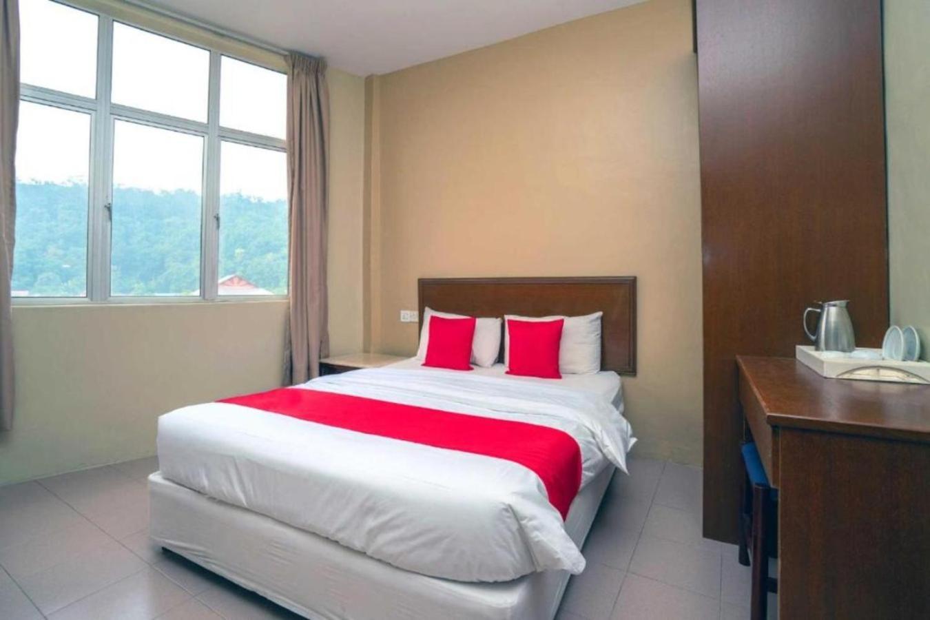 De Clinique Hotel Kampong Pasir Bogak Eksteriør bilde